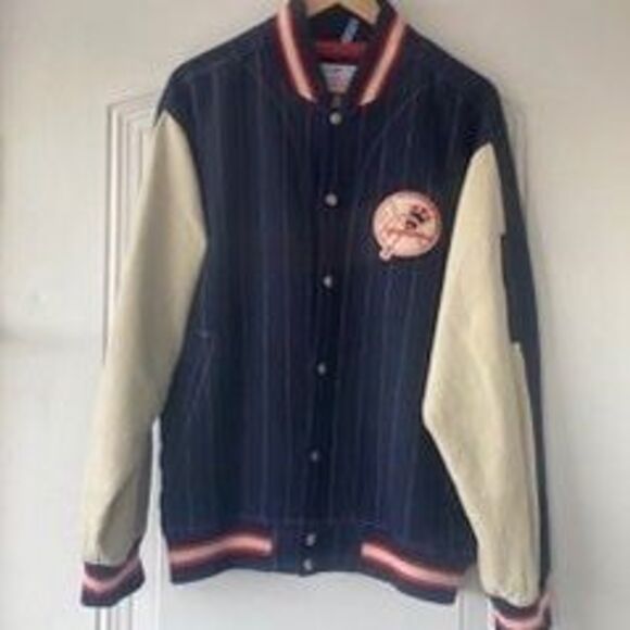 Genuine Merchandise Other - NEW YORK YANKEES COMMEMORATIVE VINTAGE JACKET SIZE LARGE EXCELLENT CONDITION!